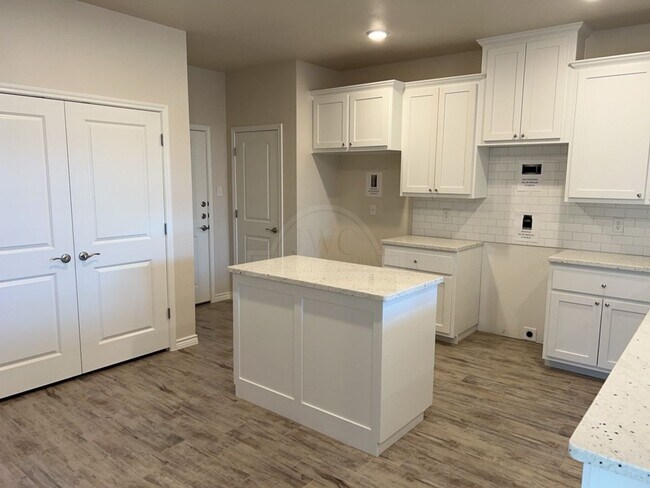 Photo - 5102 Rose Petal Ct