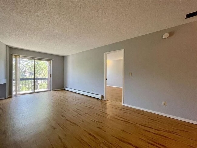 Photo - 3150 Lakeside Dr