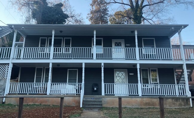 Building Photo - 1719 Jefferson Park Ave Unit A