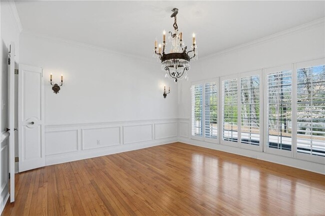 Photo - 1190 W Paces Ferry Rd NW