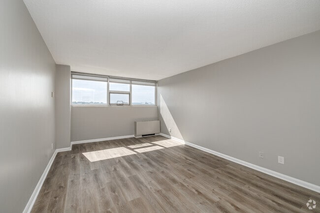 2BR, 2BA - 1,275SF - Primary Bedroom