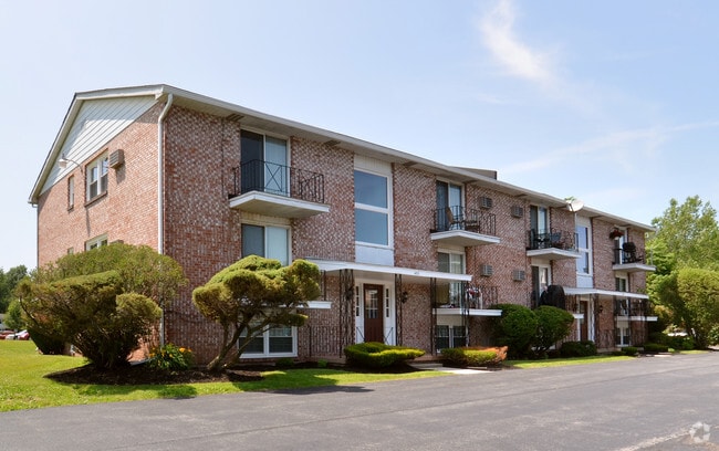 East Towne - East Towne