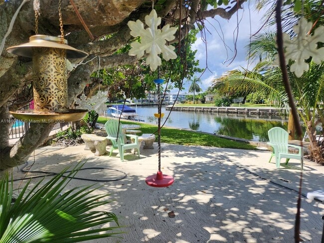 Photo - 455 Golden Isles Dr Unidad 305 Rental