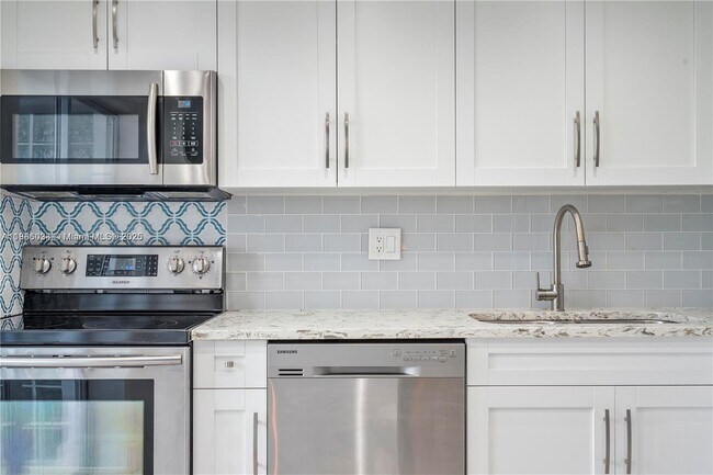 Photo - 1750 NE 115th St Unidad 307