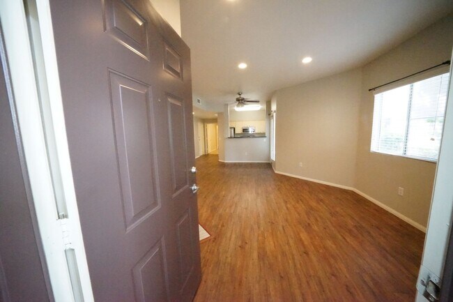 Photo - SHOWINGS AVAILABLE NOW Unit 1069 - Bldg #14