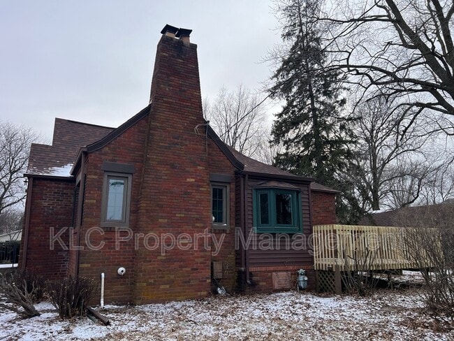 Photo - 3300 Beaver Ave