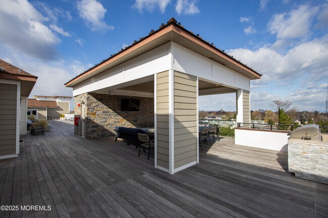 Photo - 258 Morris Ave Unidad 418