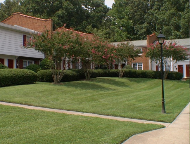 Georgetown Manor