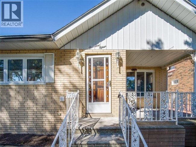 Photo - 1715 Alexis Rd