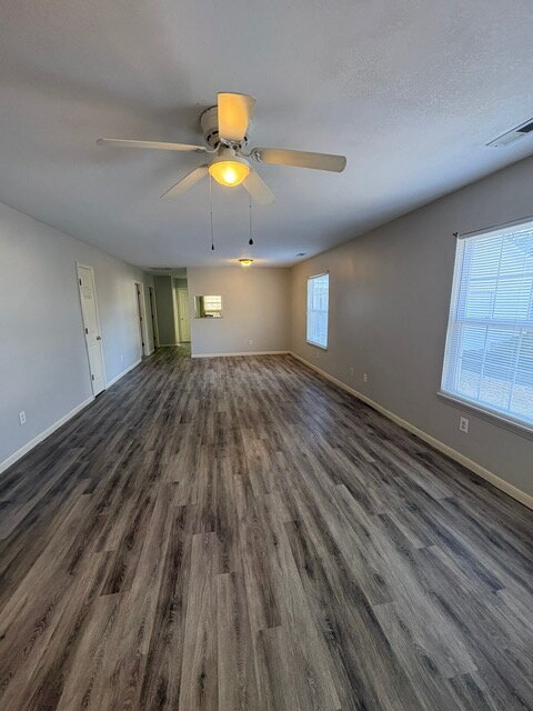 Photo - 104 Evergreen Dr