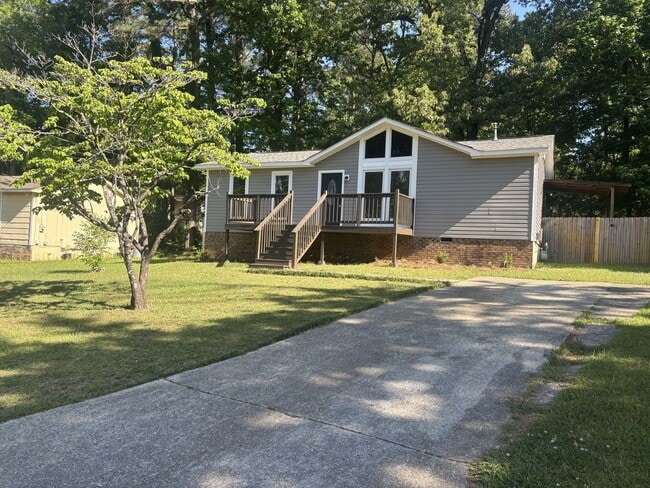 Building Photo - Fully Remodeled 3 Bed 2 bath