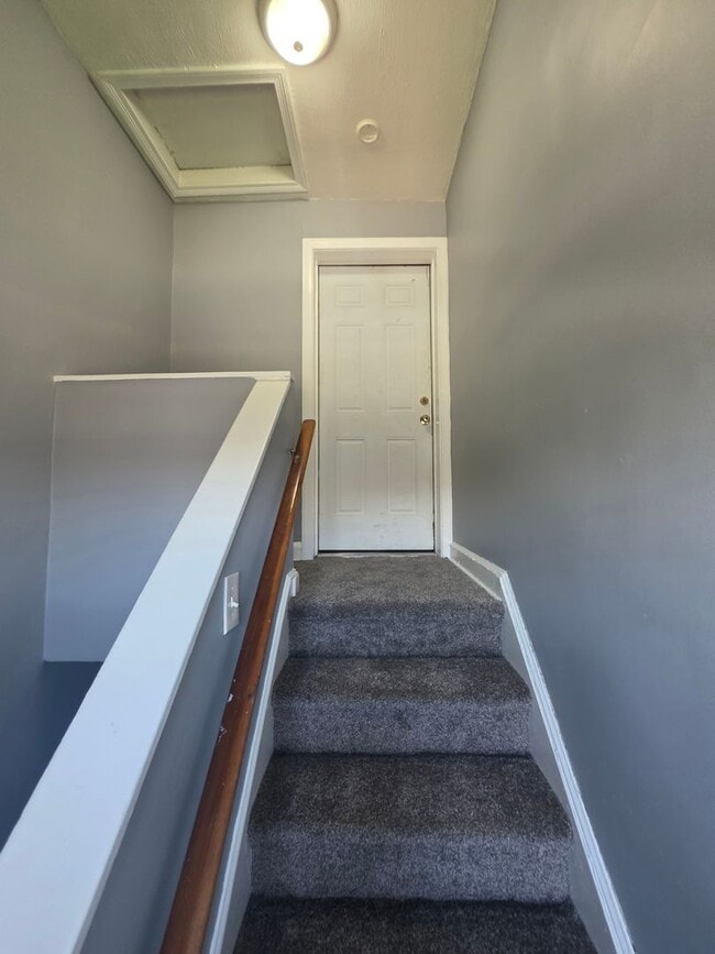 Photo - 403 Greenhill Ave Unit 403 Greenhill Ave # 2