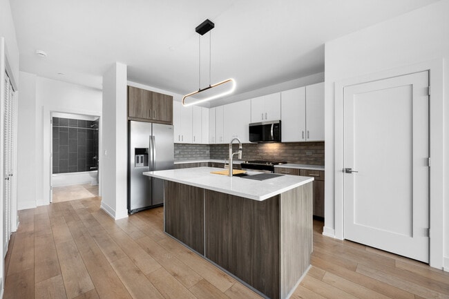 Photo - 27 W Park Blvd Unit 209