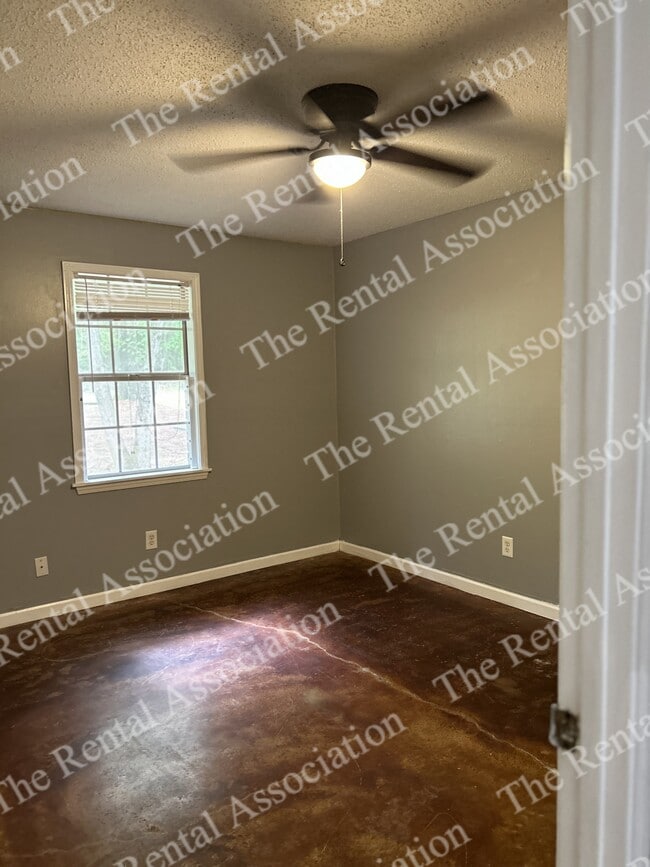 Photo - 207 S Maple St