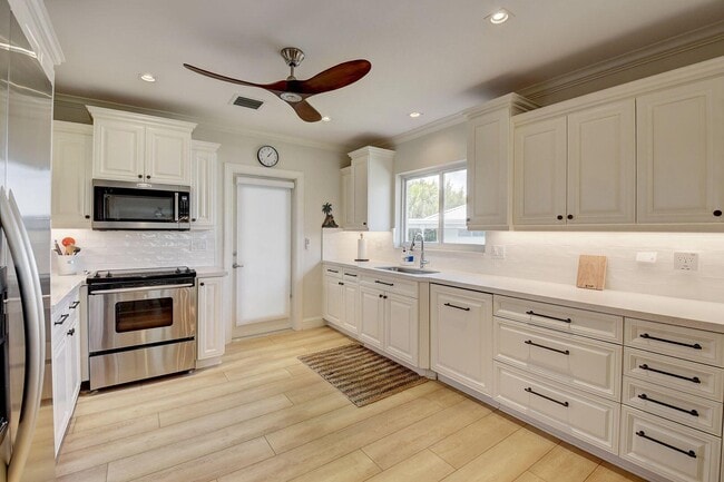 Photo - 1920 S Ocean Blvd Unidad D