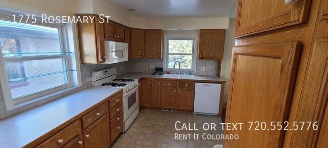 Photo - 1775 Rosemary St