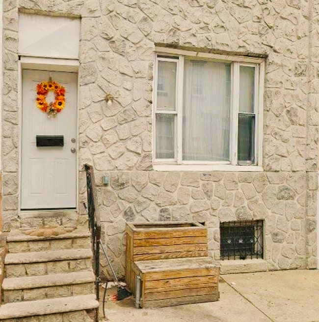 Building Photo - Beautifully Remodeled Home for Rent. Don’t miss the opportunity to make this beautifully renovate...