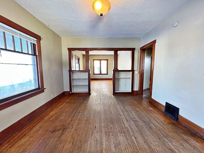 Photo - Spacious 4 bed 2 bath house $1195