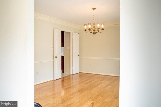 Photo - 9704 Doulton Ct House