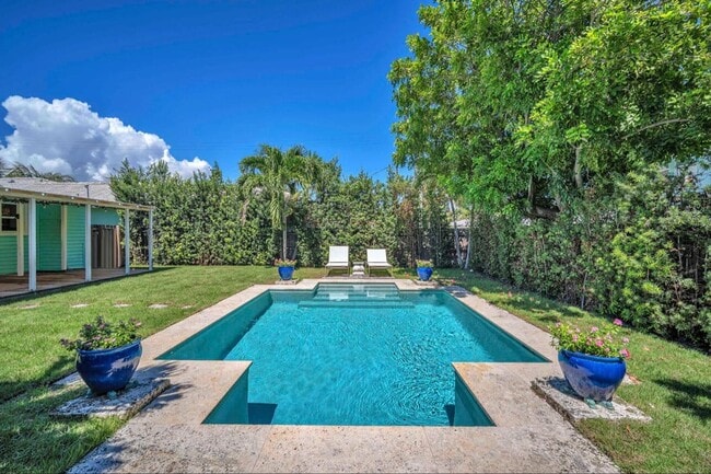 Photo - 528 N Palmway