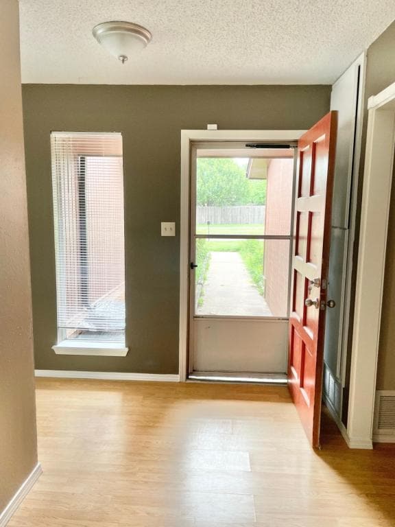 Photo - 4819 NE Winfield Cir