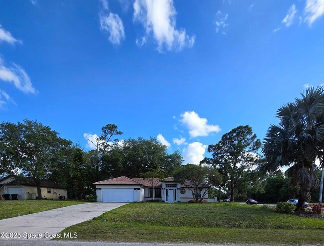 Photo - 400 Koutnik Rd SE