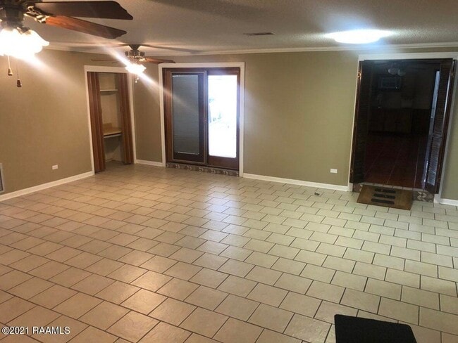 Photo - 2809 S Curtis Dr