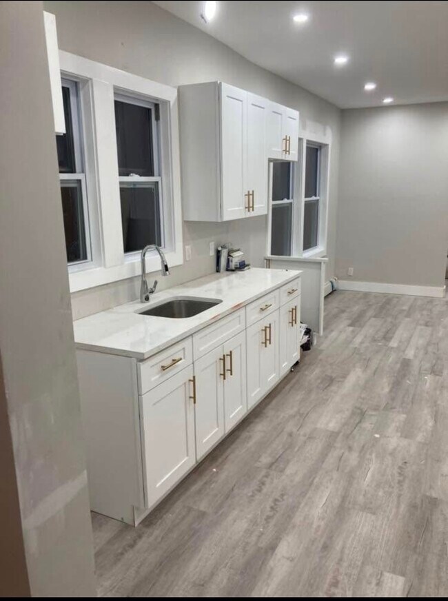 Photo - 7 Cottage Street Ext