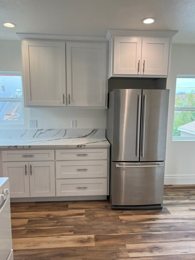 Photo - 4701 16th Ave Unidad 4