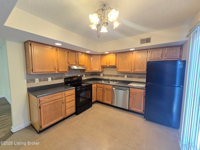 Building Photo - 6418 Venango Dr Unit 4