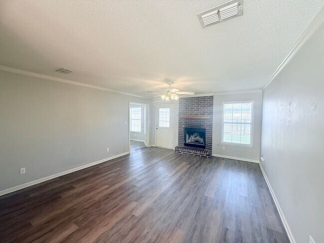 Photo - 22 Newcastle Dr