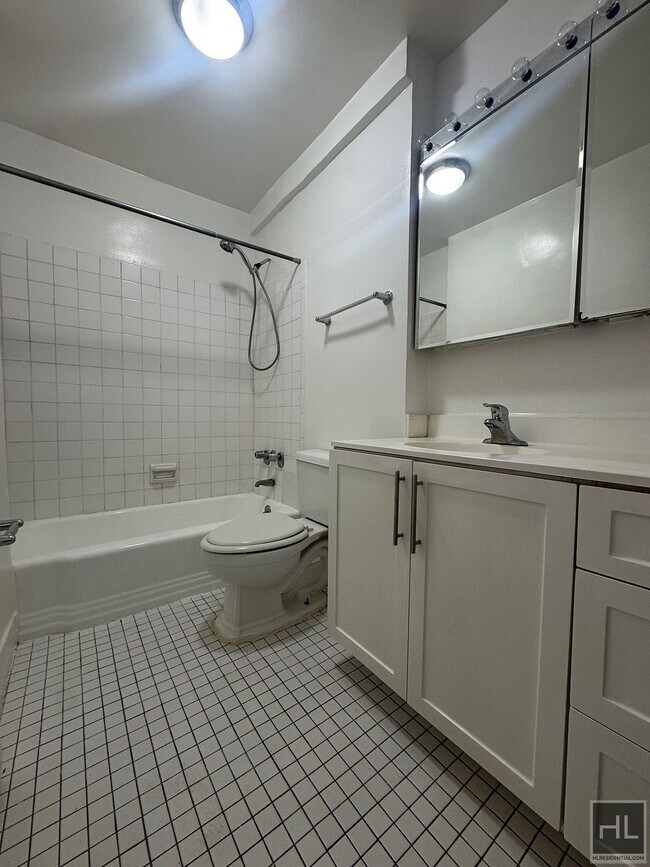 Photo - EAST 36 STREET Unit 1H