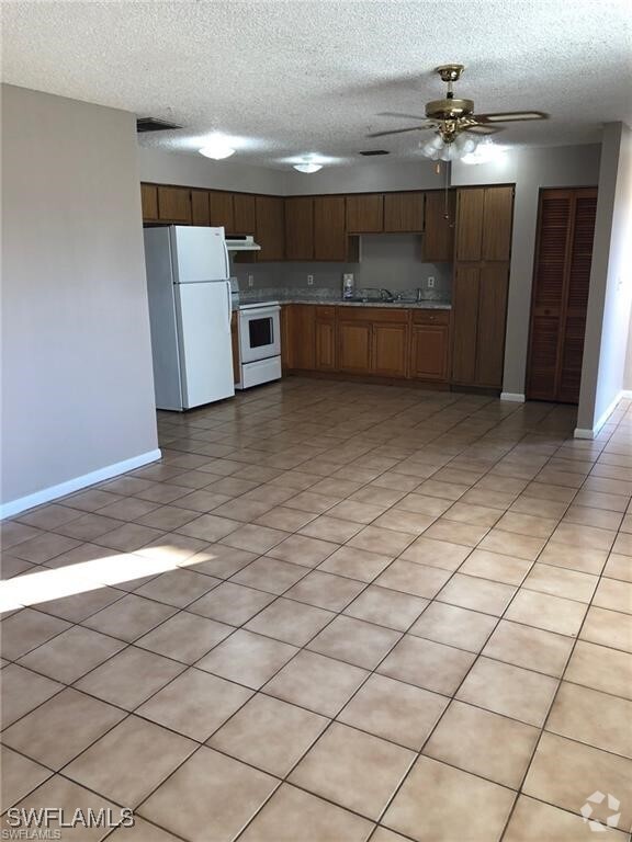 Building Photo - 7461 Pebble Beach Rd Rental