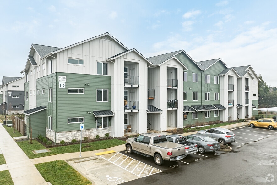 Sonder Fields Apartments | Happy Valley, OR | Starting at $1,490