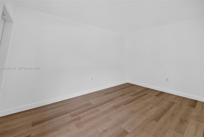 60 NW 79th St Unit 11