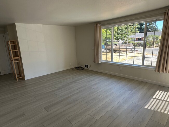 Building Photo - 7819 203rd St SW Rental