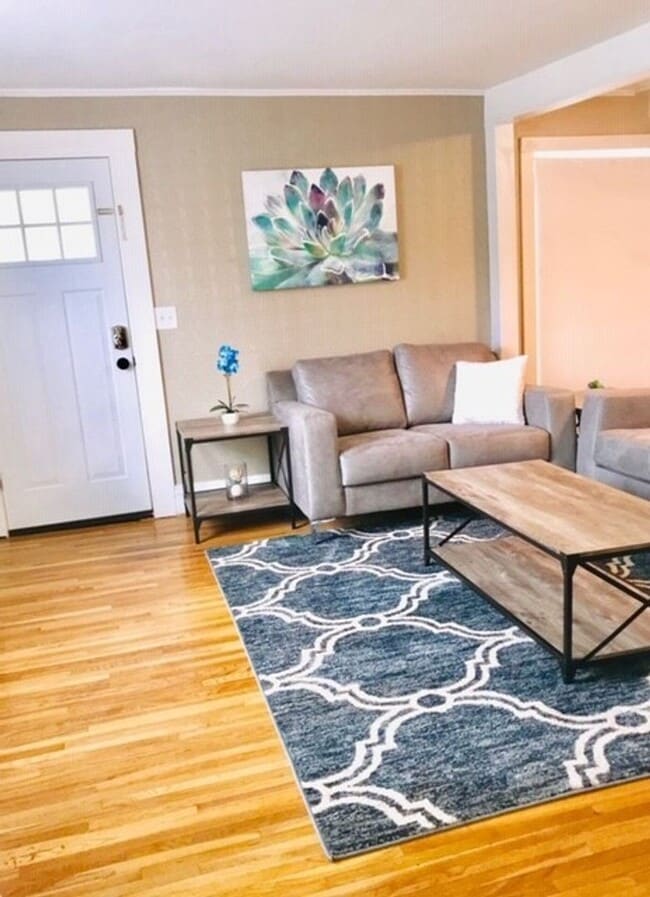 Photo - WINTER SPECIAL!!!! Beautiful 3 bedroom home in the Garden District of CDA