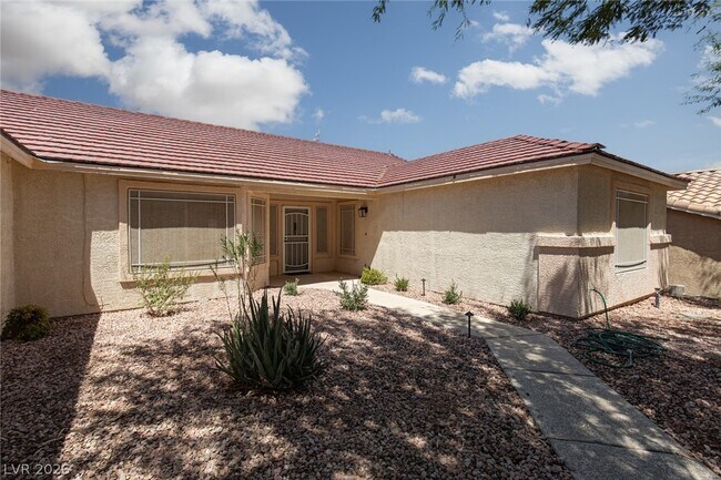 Photo - 327 Perry Ellis Dr