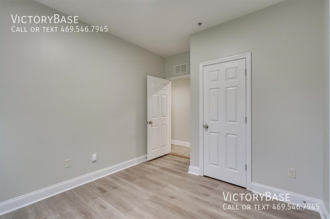 Photo - 806 Brady Rd