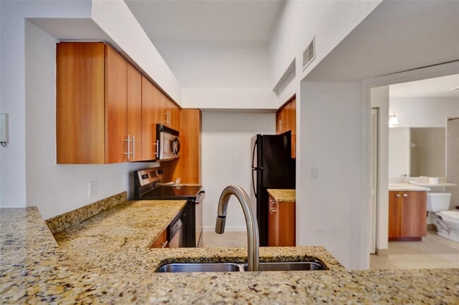 Building Photo - 1030 Crystal Way Unit Bahia