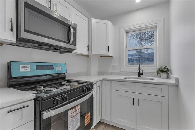 Photo - 115 Campbell Ave