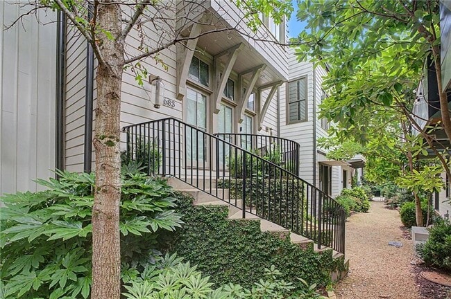 Photo - 683 Arcos Way SE