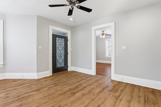 Photo - 5 Bedroom House in Manitowoc