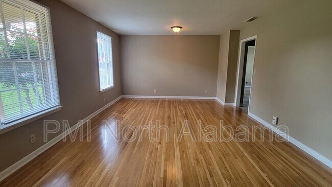 Photo - 6408 Robinhood Ln NW