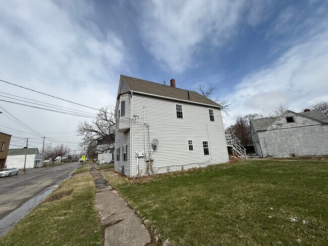 Photo - 1421 Long Ave Unit 1421 Long Ave Dw