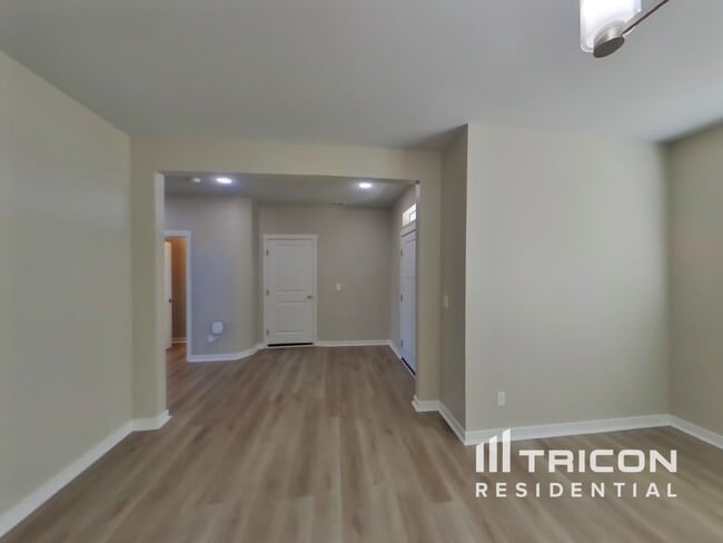 Photo - 7836 Riverview Ct SE