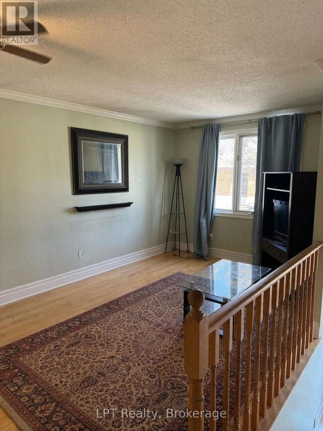 Photo - 653 Idylwood Ct