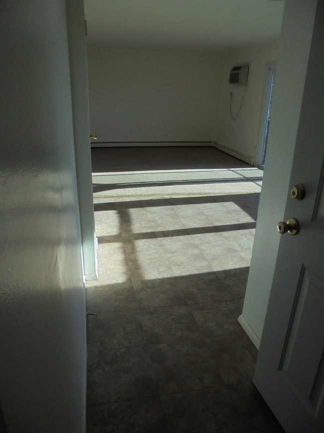 Crestwood Apartments For Rent in Middletown, NY