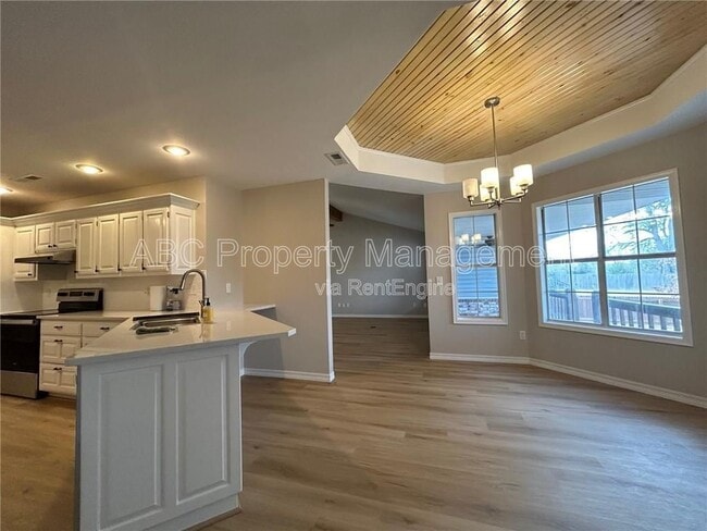 Photo - 404 E Andrew Ave