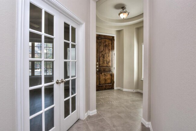 Photo - 409 Bluehaw Dr